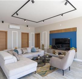 Luxury 4 Bedroom Villa with Infinity Pool, Sauna, Gym, Jacuzzi and Sea Views in Orašac, near Dubrovnik, Sleeps 8